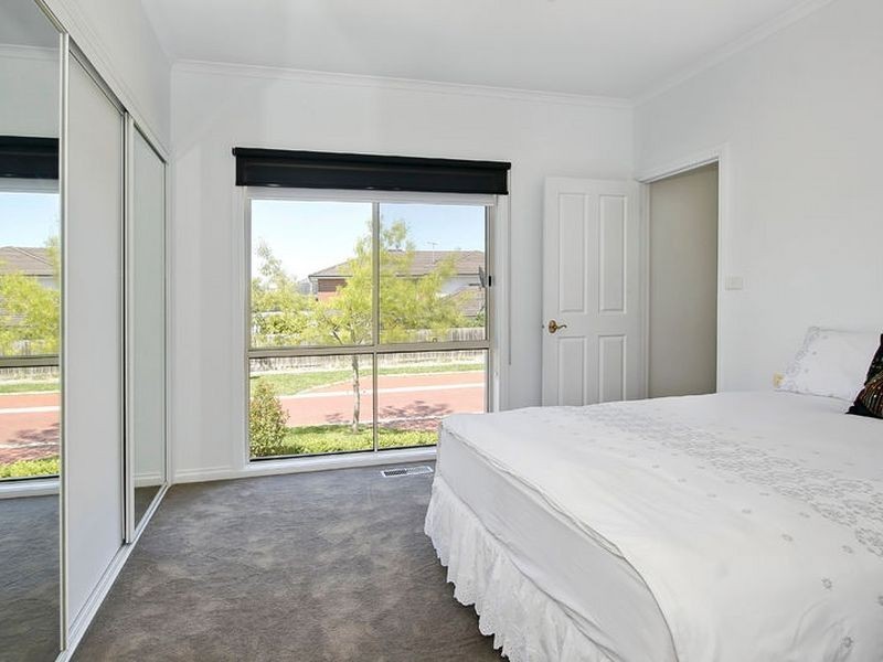 65 Vista Crescent, Rowville VIC 3178