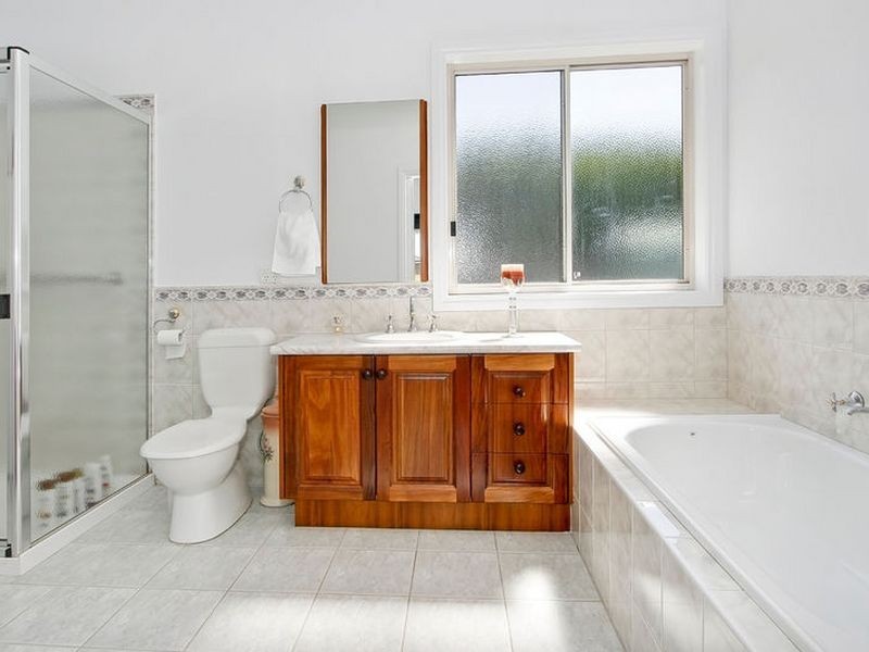 65 Vista Crescent, Rowville VIC 3178