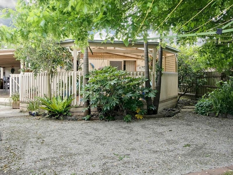 24 Philip Road, Knoxfield VIC 3180