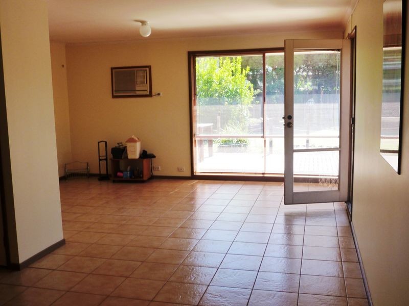 18 Linnel Court, Rowville VIC 3178