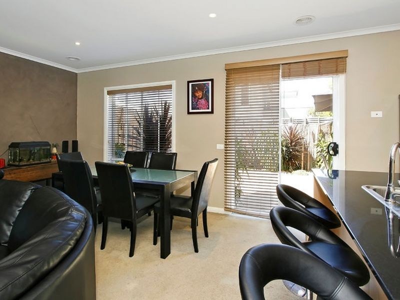 117 Sovereign Manors Crescent, Rowville VIC 3178