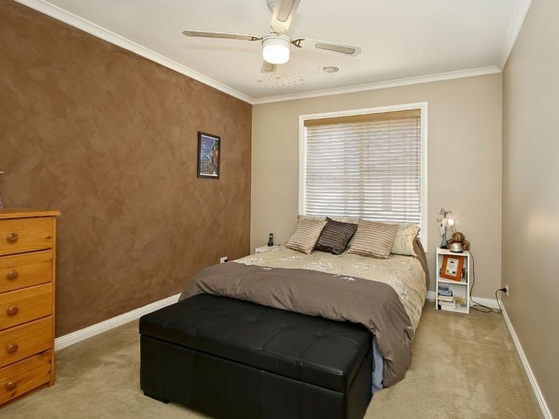 117 Sovereign Manors Crescent, Rowville VIC 3178