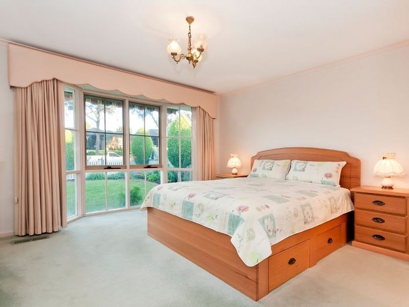 79 Dandelion Drive, Rowville VIC 3178