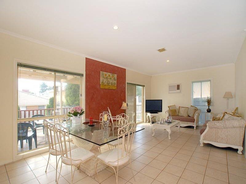 11 The Briars, Lysterfield VIC 3156