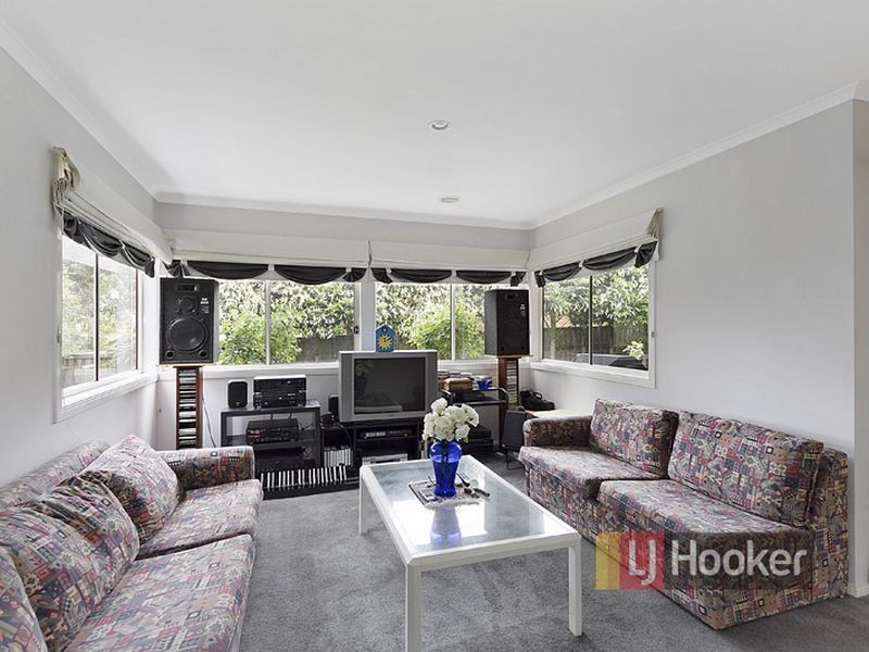 1 Grosvenor Road, Rowville VIC 3178
