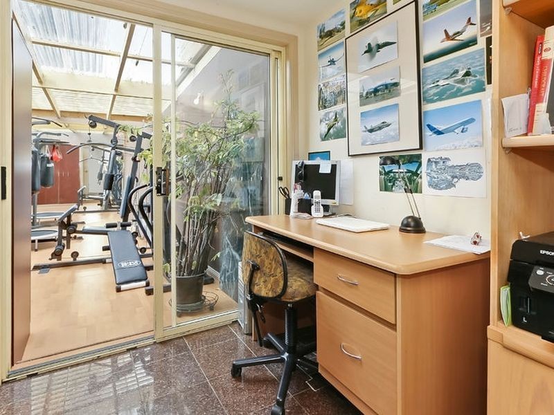 7 Tivoli Gardens, Rowville VIC 3178