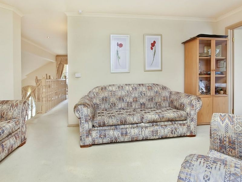 7 Tivoli Gardens, Rowville VIC 3178