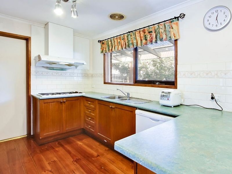 10 Eyre Close, Rowville VIC 3178