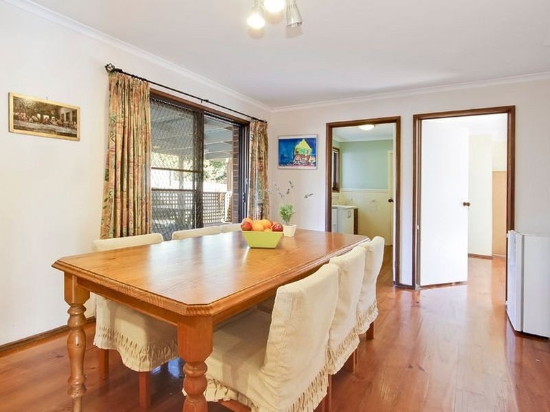 10 Eyre Close, Rowville VIC 3178