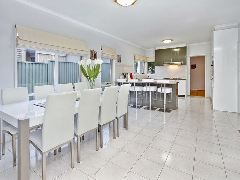 75 Turramurra Drive, Rowville VIC 3178