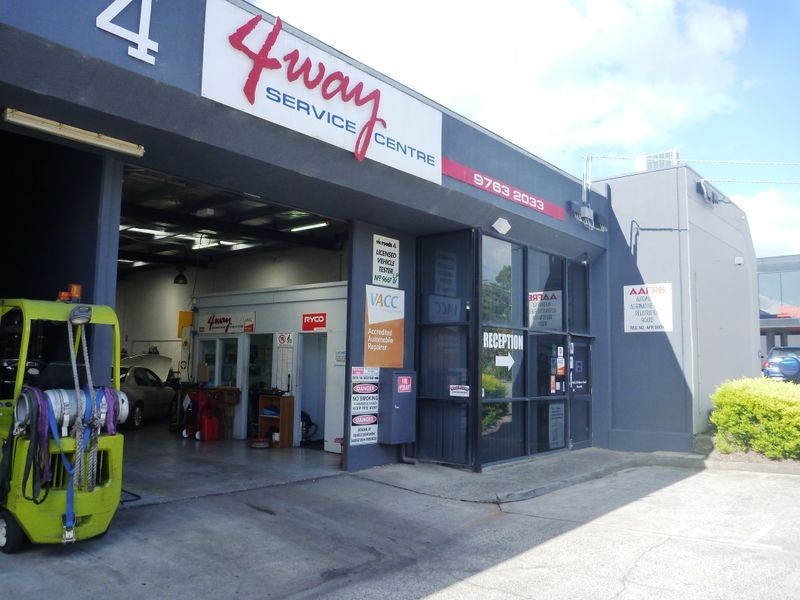 2/4 Macro Court, Rowville VIC 3178