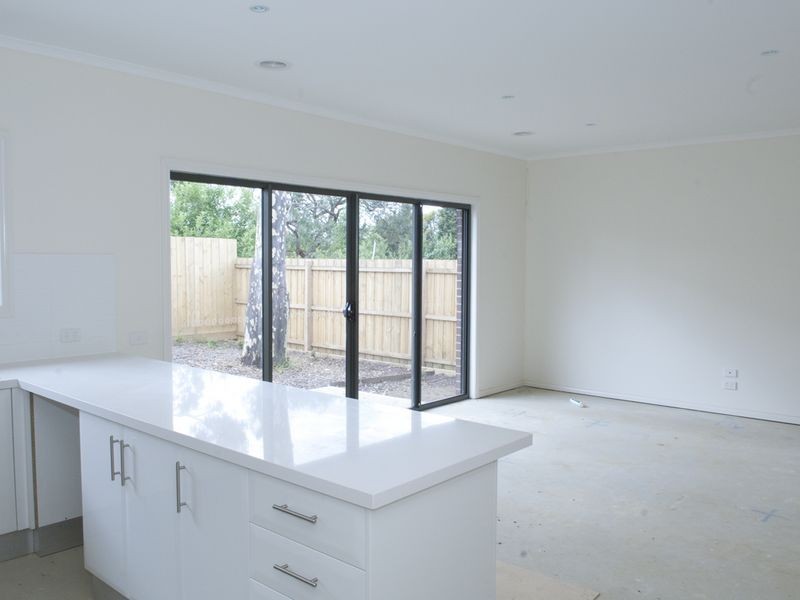 8/40 Kathryn Road, Knoxfield VIC 3180