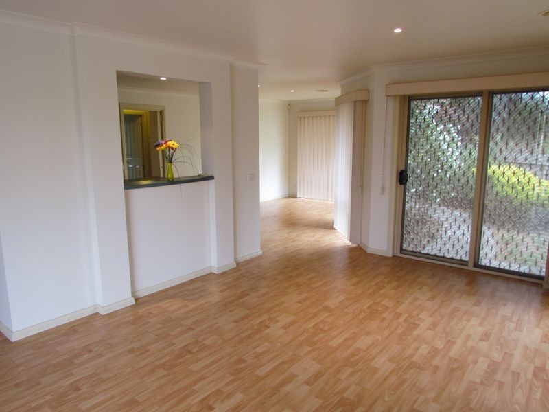 2/86 Lakeview Avenue, Rowville VIC 3178