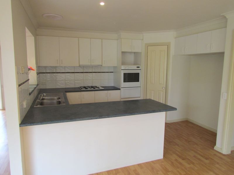 2/86 Lakeview Avenue, Rowville VIC 3178