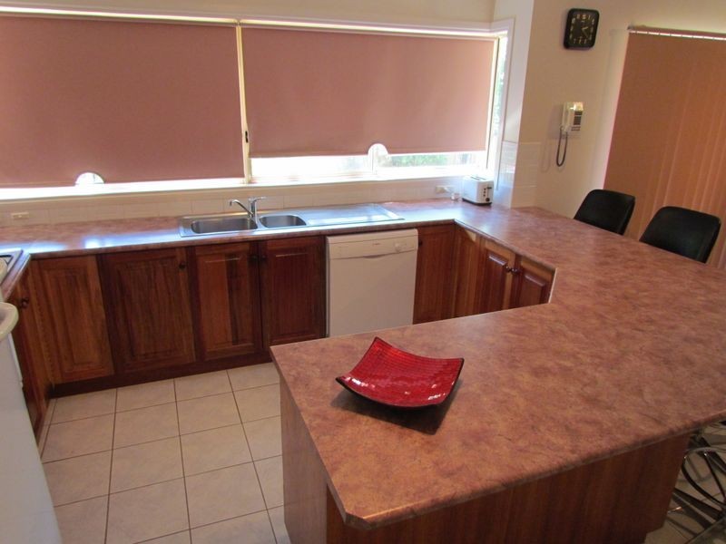 18 Erie Avenue, Rowville VIC 3178