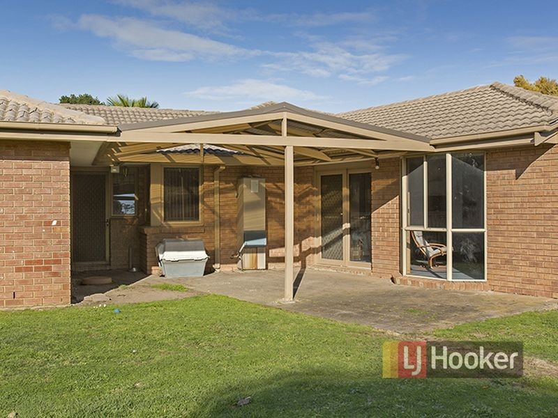 82 Lakeview Avenue, Rowville VIC 3178