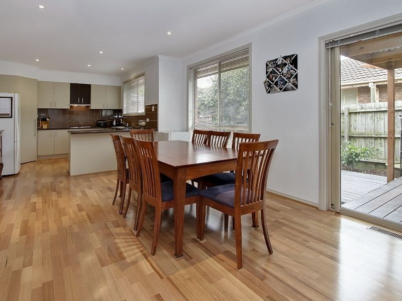 2/7 Deschamp Crescent, Rowville VIC 3178