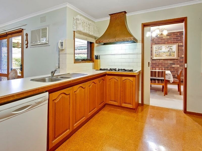 62 Wallace Road, Wantirna South VIC 3152