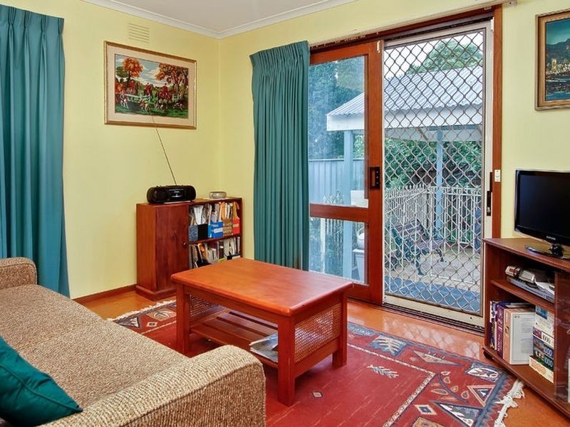 62 Wallace Road, Wantirna South VIC 3152