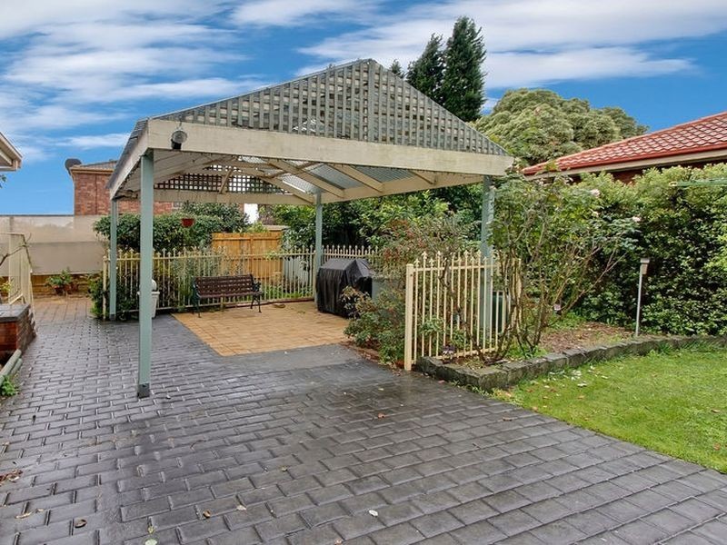 62 Wallace Road, Wantirna South VIC 3152