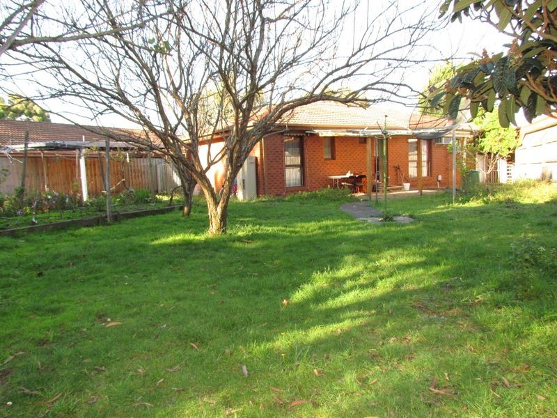 12 Spruce Drive, Rowville VIC 3178