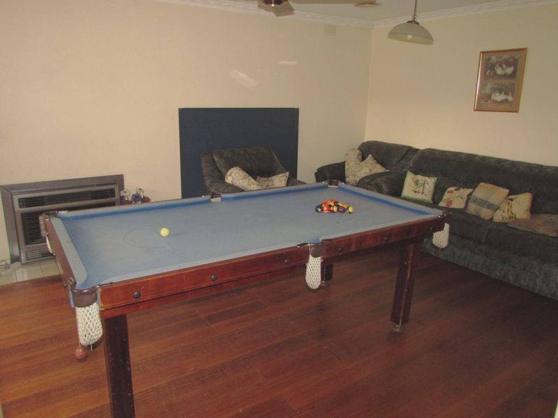 6 Narong Crescent, Knoxfield VIC 3180