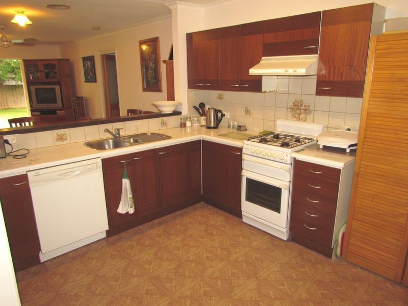 6 Narong Crescent, Knoxfield VIC 3180