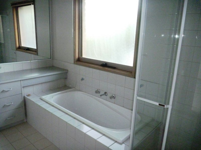 285 Karoo Road, Rowville VIC 3178