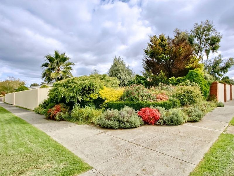 22 Palmerston Road, Lysterfield VIC 3156