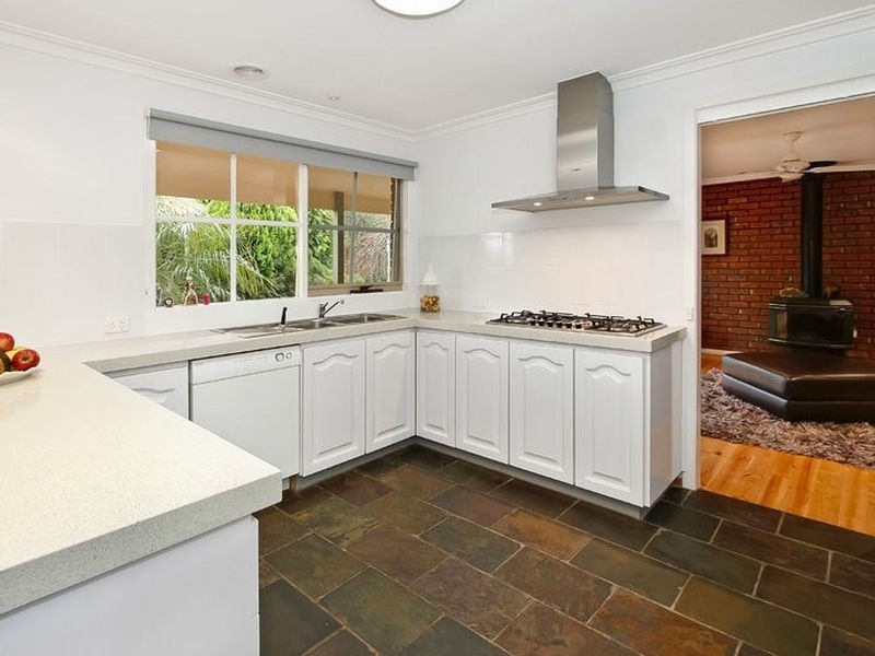 22 Palmerston Road, Lysterfield VIC 3156