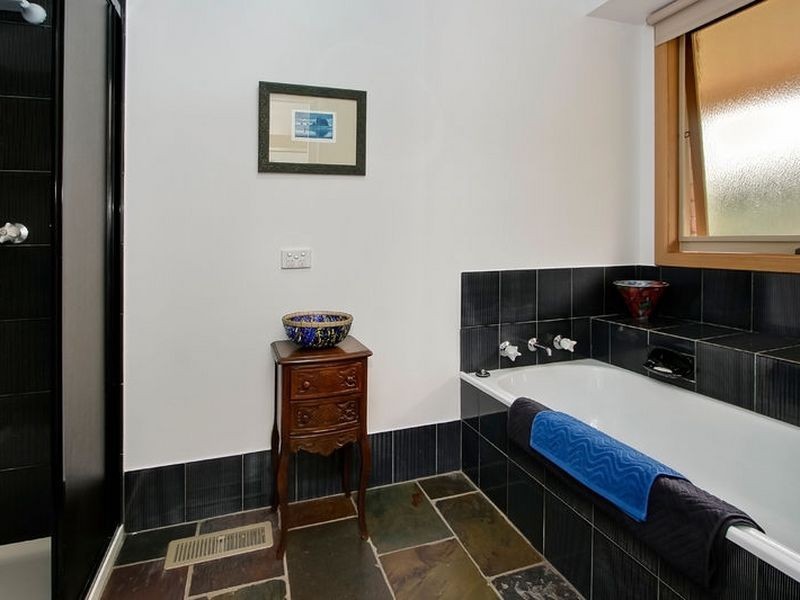 22 Palmerston Road, Lysterfield VIC 3156