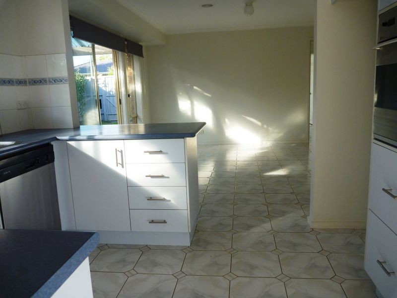 21 Pia Drive, Rowville VIC 3178