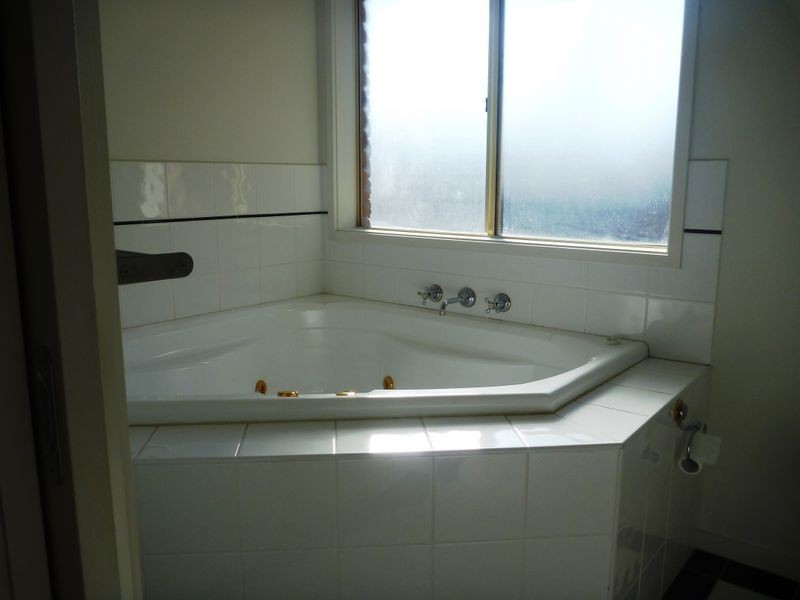 21 Pia Drive, Rowville VIC 3178