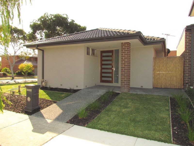 1 Watson Close, Rowville VIC 3178