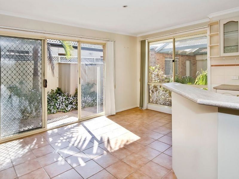 2 Cairn Curren Close, Rowville VIC 3178