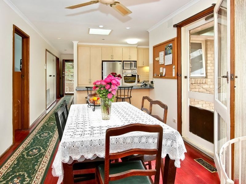 17 Ashby Drive, Dandenong North VIC 3175