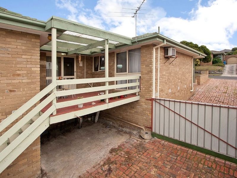 17 Ashby Drive, Dandenong North VIC 3175