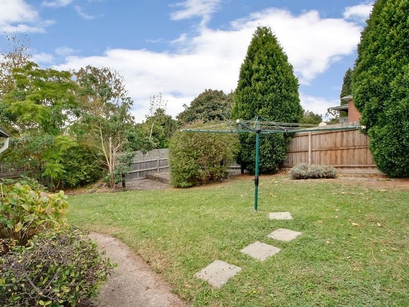 17 Ashby Drive, Dandenong North VIC 3175
