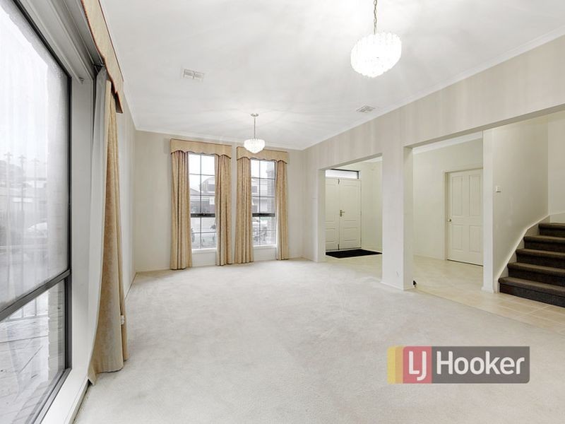 8 Huntingdale Court, Rowville VIC 3178