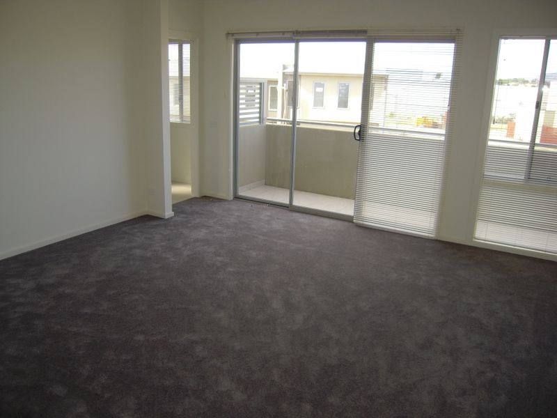 16 Braeburn Parade, Rowville VIC 3178