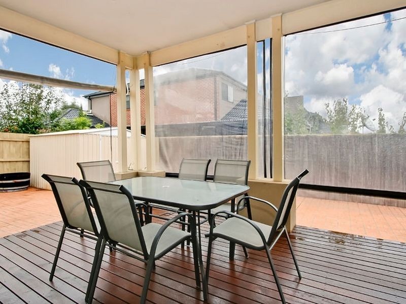 22 Aylmer Road, Lynbrook VIC 3975
