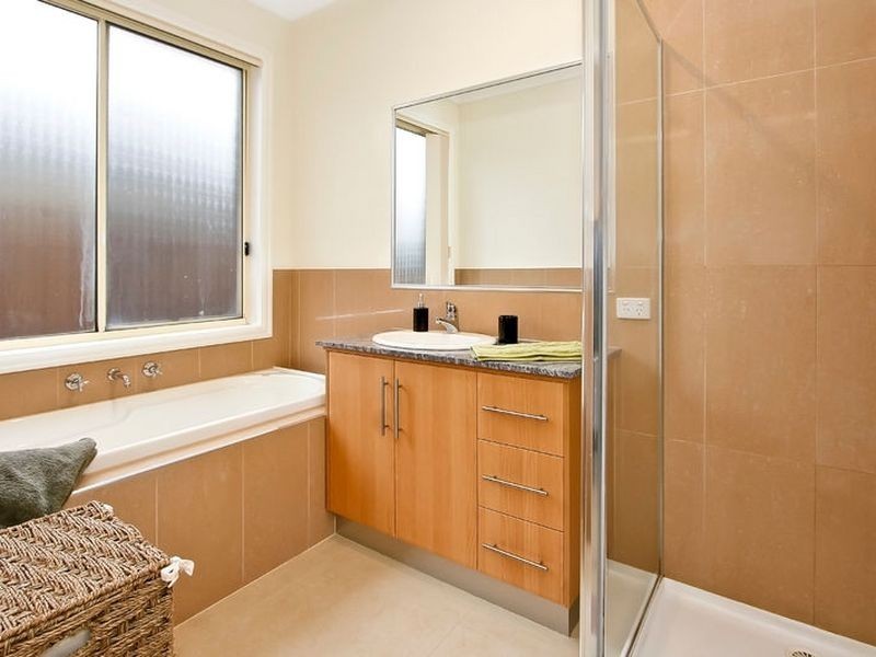22 Aylmer Road, Lynbrook VIC 3975