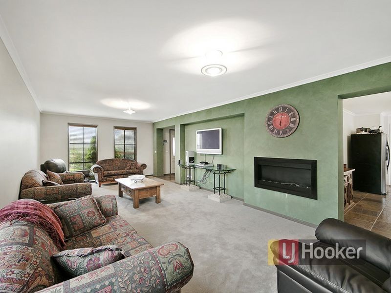 45 Stamford Crescent, Rowville VIC 3178