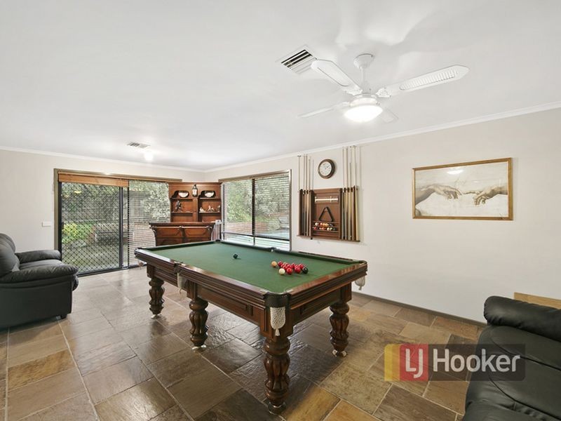 45 Stamford Crescent, Rowville VIC 3178