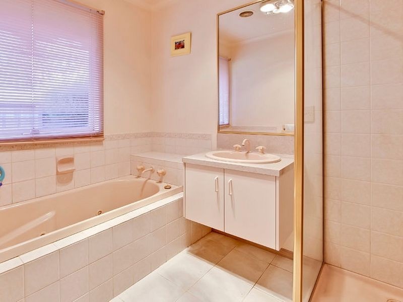 3 Watson Close, Rowville VIC 3178