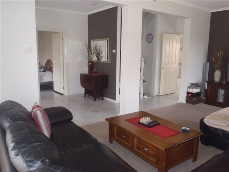 14 Tanglewood Road, Rowville VIC 3178