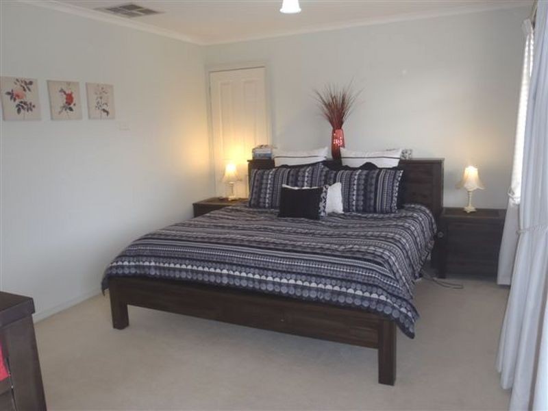 14 Tanglewood Road, Rowville VIC 3178