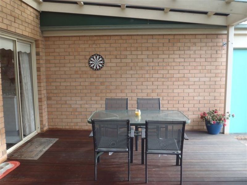 14 Tanglewood Road, Rowville VIC 3178