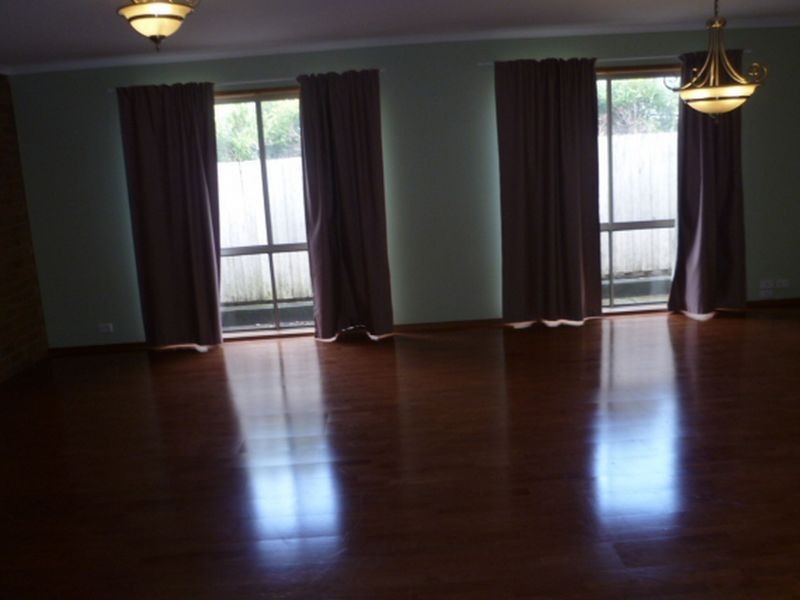 16 Oakdene Court, Rowville VIC 3178