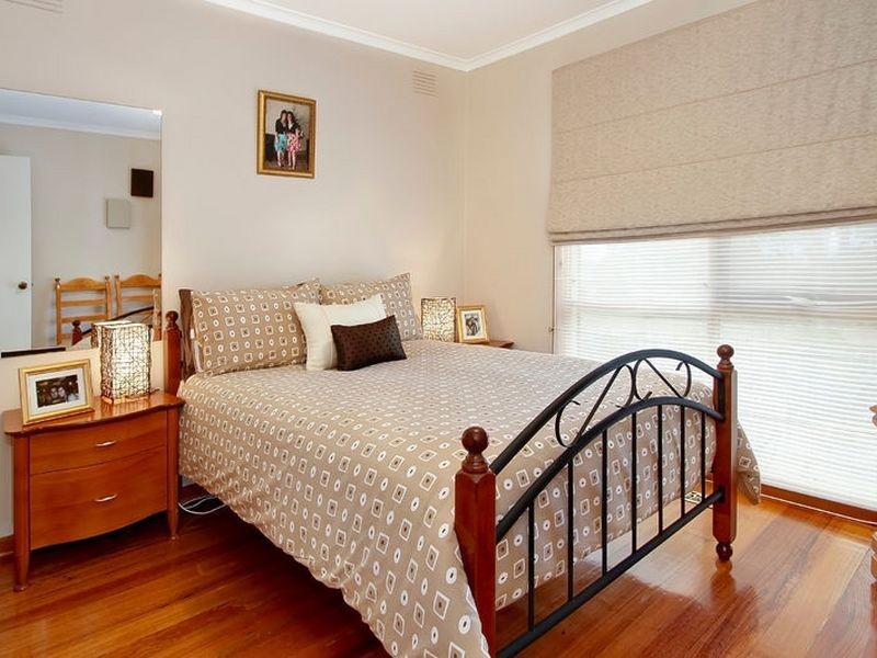 11 Stainsby Close, Endeavour Hills VIC 3802